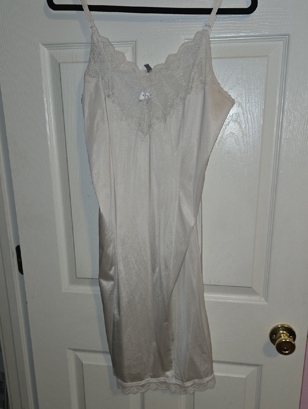 Delicate Lace-Trim Slip in Cream